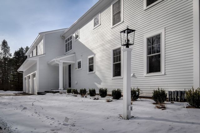 93 Walpole Street, Dover, MA 02030