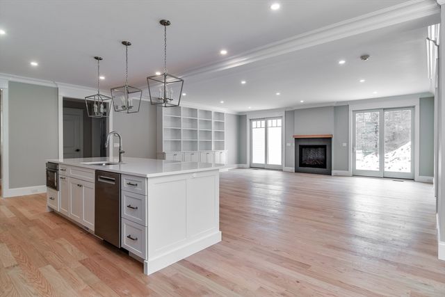 93 Walpole Street, Dover, MA 02030