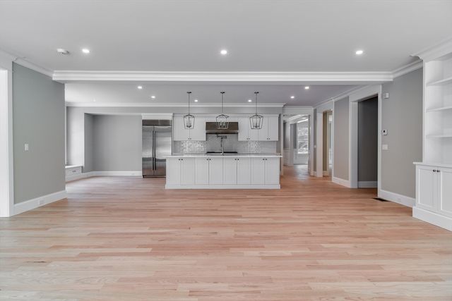 93 Walpole Street, Dover, MA 02030