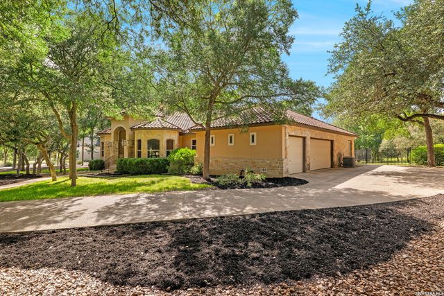8415 WILD WIND PARK, Garden Ridge, TX 78266