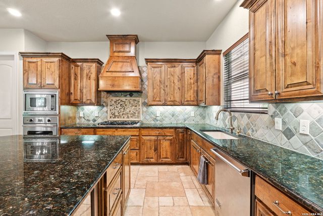 8415 WILD WIND PARK, Garden Ridge, TX 78266