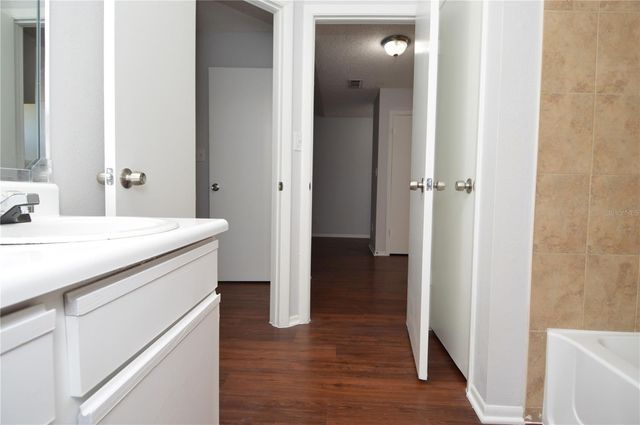 8630 MALLARD RESERVE DRIVE 205, Tampa, FL 33614