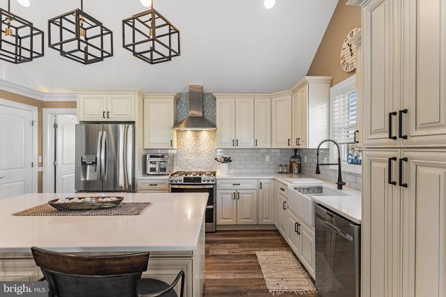 112 W WISTERIA RD, Wildwood, NJ 08260