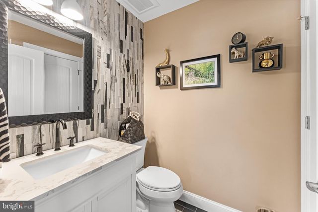 112 W WISTERIA RD, Wildwood, NJ 08260