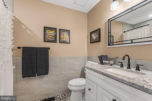 112 W WISTERIA RD, Wildwood, NJ 08260