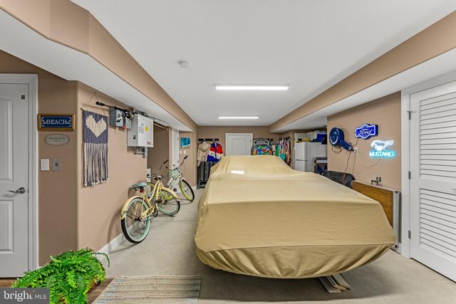 112 W WISTERIA RD, Wildwood, NJ 08260