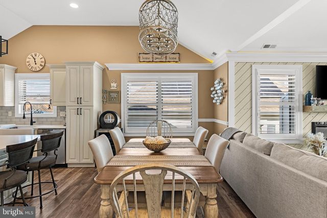 112 W WISTERIA RD, Wildwood, NJ 08260