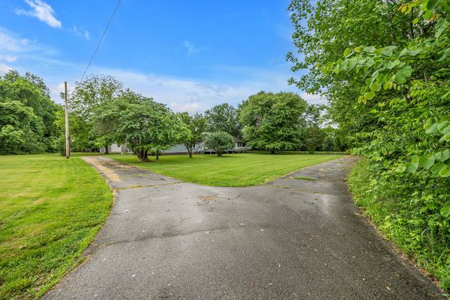 21 Prospect Rd, Fayetteville, TN 37334