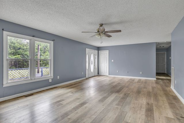 21 Prospect Rd, Fayetteville, TN 37334