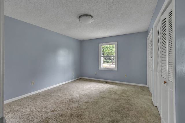 21 Prospect Rd, Fayetteville, TN 37334