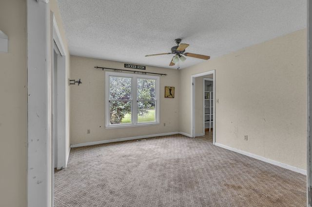 21 Prospect Rd, Fayetteville, TN 37334