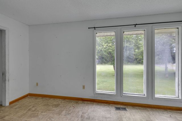 21 Prospect Rd, Fayetteville, TN 37334
