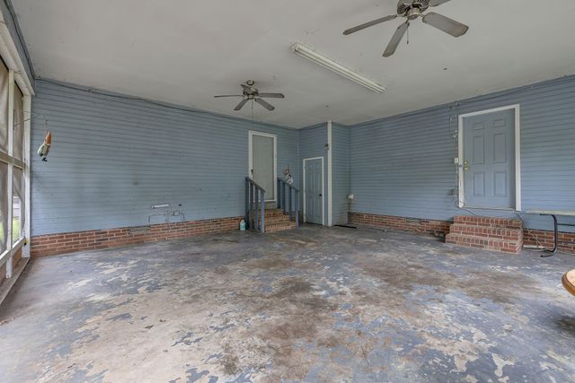 21 Prospect Rd, Fayetteville, TN 37334