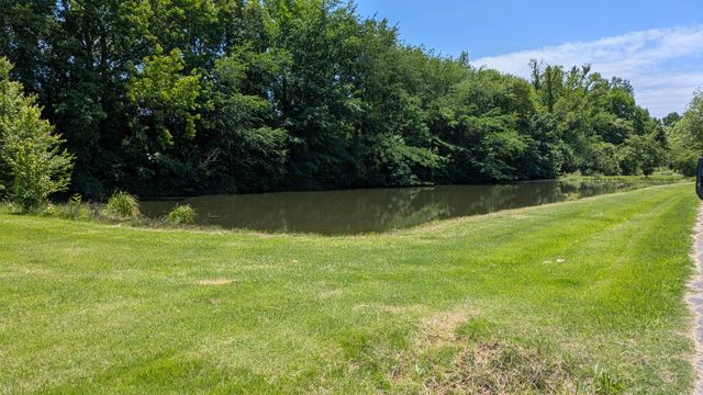 21 Prospect Rd, Fayetteville, TN 37334