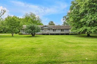 21 Prospect Rd, Fayetteville, TN 37334