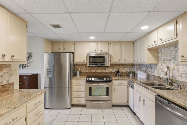 1311 S Westcliff Pl, Spokane, WA 99224