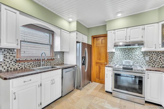 77 Rollstone Avenue, West Sayville, NY 11796