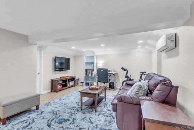 77 Rollstone Avenue, West Sayville, NY 11796