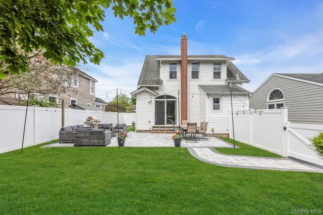 77 Rollstone Avenue, West Sayville, NY 11796