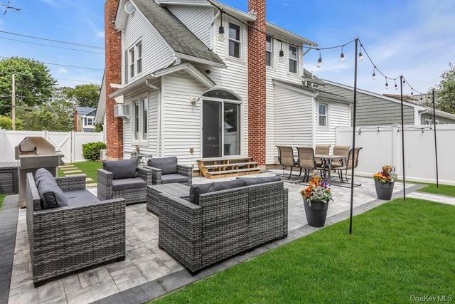 77 Rollstone Avenue, West Sayville, NY 11796