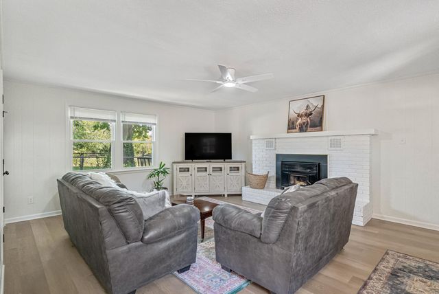 118 Georgia Street, Versailles, KY 40383