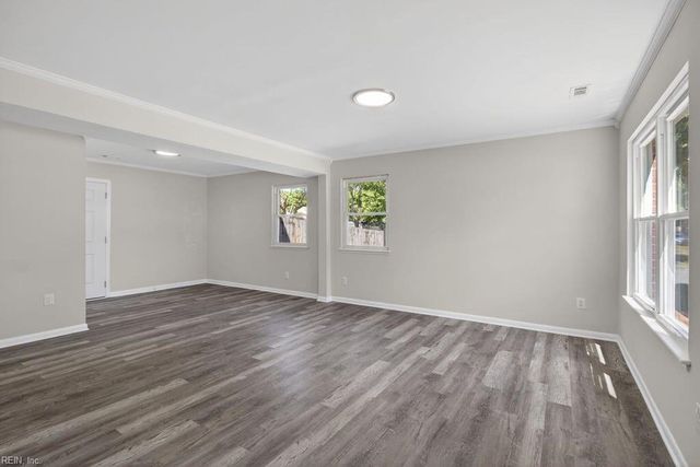 341 Malden LN, Newport News, VA 23602