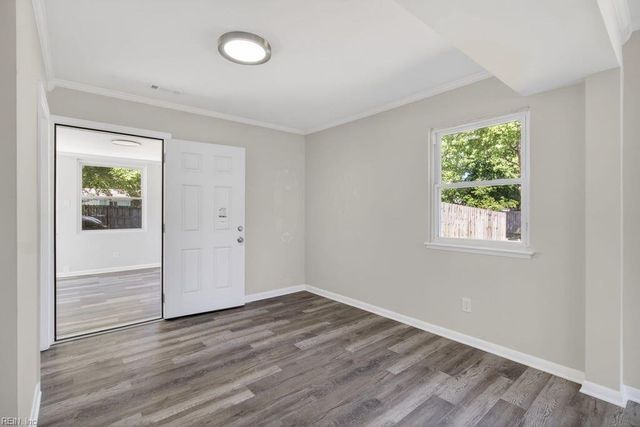 341 Malden LN, Newport News, VA 23602