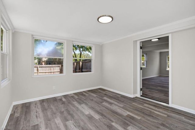 341 Malden LN, Newport News, VA 23602