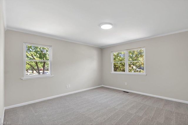 341 Malden LN, Newport News, VA 23602