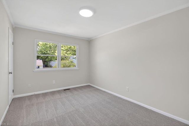 341 Malden LN, Newport News, VA 23602