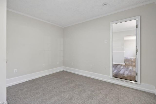 341 Malden LN, Newport News, VA 23602