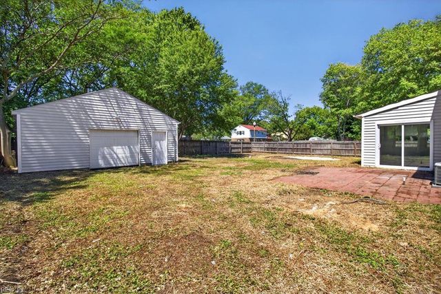 341 Malden LN, Newport News, VA 23602