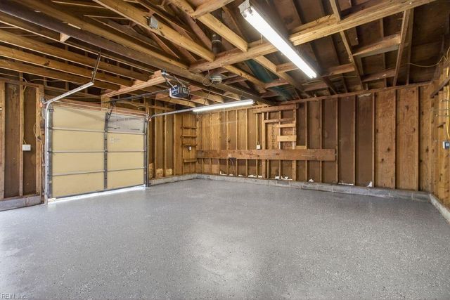 341 Malden LN, Newport News, VA 23602