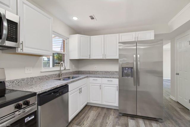 341 Malden LN, Newport News, VA 23602