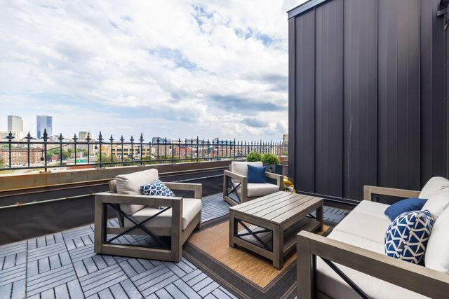 75 Clarendon St 602, Boston, MA 02116