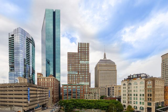 75 Clarendon St 602, Boston, MA 02116