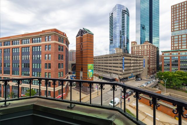 75 Clarendon St 602, Boston, MA 02116