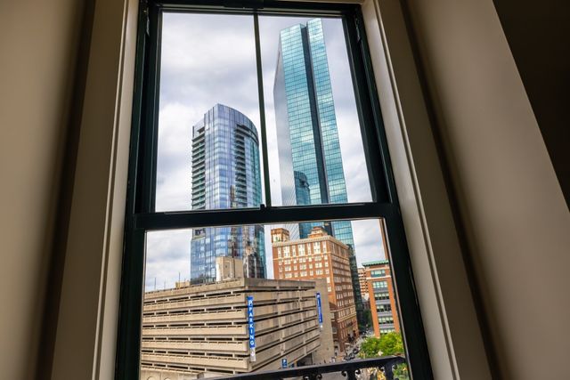 75 Clarendon St 602, Boston, MA 02116