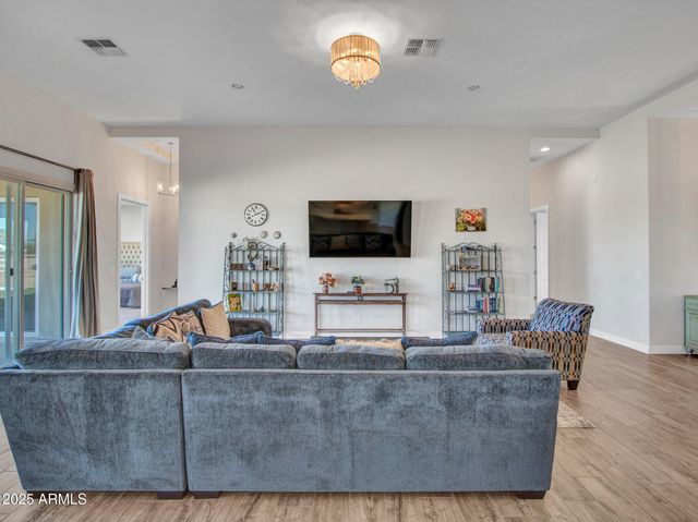 508 E GALVIN Street, Phoenix, AZ 85086