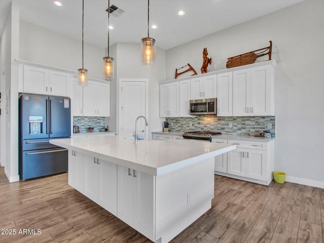 508 E GALVIN Street, Phoenix, AZ 85086