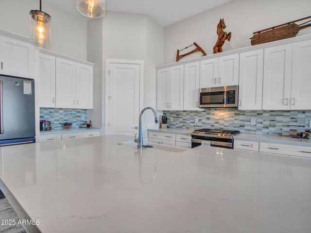 508 E GALVIN Street, Phoenix, AZ 85086