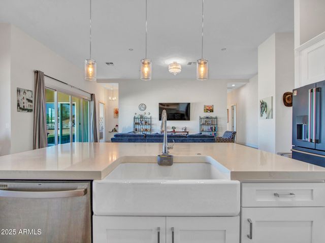 508 E GALVIN Street, Phoenix, AZ 85086