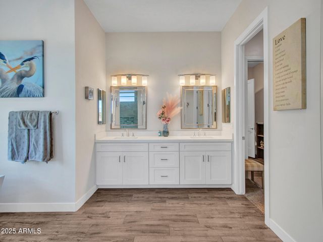 508 E GALVIN Street, Phoenix, AZ 85086