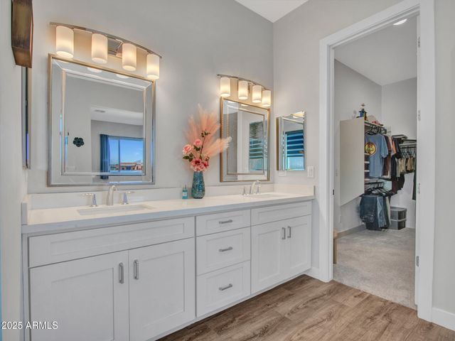 508 E GALVIN Street, Phoenix, AZ 85086