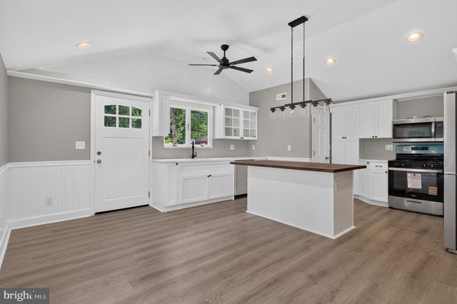 26 KOSSMAN ST, East Brunswick, NJ 08816