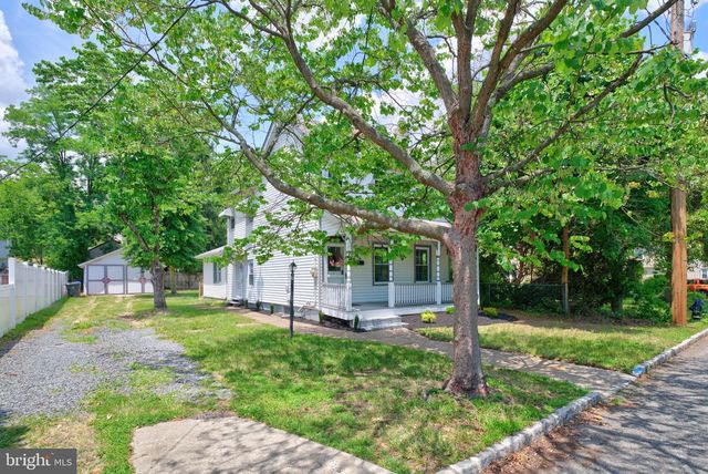 26 KOSSMAN ST, East Brunswick, NJ 08816