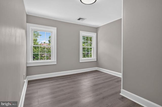 26 KOSSMAN ST, East Brunswick, NJ 08816
