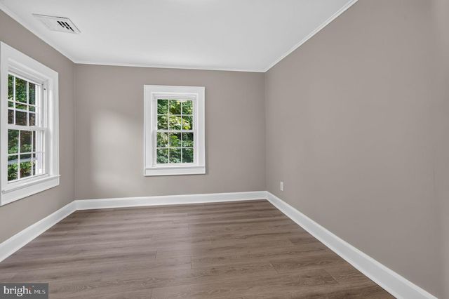 26 KOSSMAN ST, East Brunswick, NJ 08816