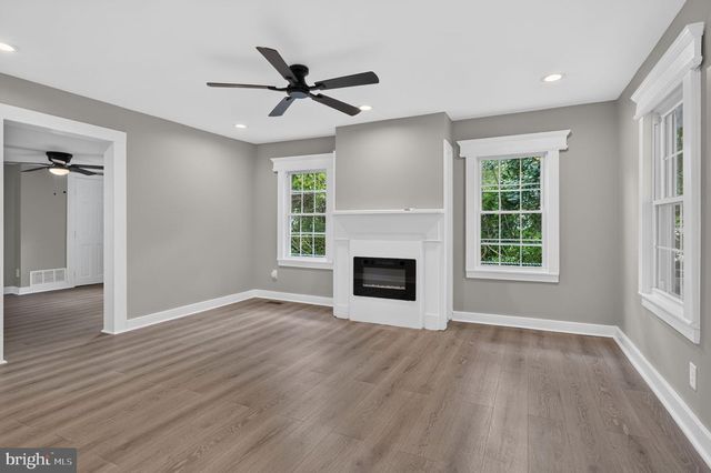 26 KOSSMAN ST, East Brunswick, NJ 08816