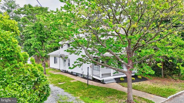 26 KOSSMAN ST, East Brunswick, NJ 08816
